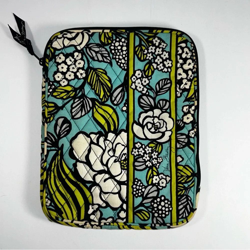 Vera Bradley‎ Floral Quilted Tablet Sleeve